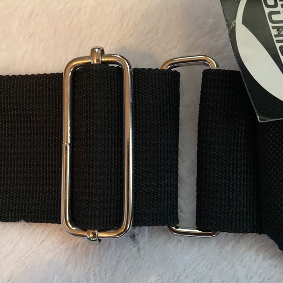 NWT American Tourister Black Cross Body Travel Bag Adjustable Strap - Picture 11 of 11